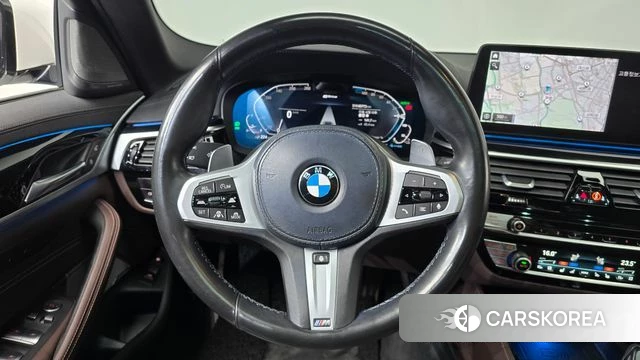 BMW 5 Series (G30) 2021 Белый из Кореи, фото 3