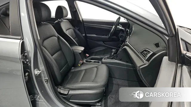 Hyundai Avante AD 2018 Серый из Кореи, фото 3