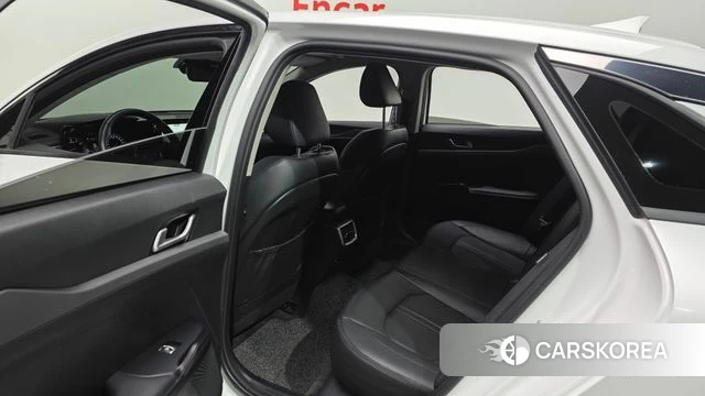 Kia K5 3rd generation 2023 Белый из Кореи, фото 3