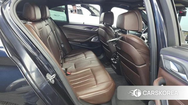 BMW 5 Series (G30) 2018 Черный из Кореи, фото 3