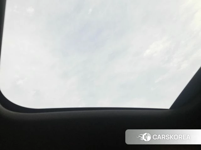 Audi Q3 (F3) 2023 Белый из Кореи, фото 3