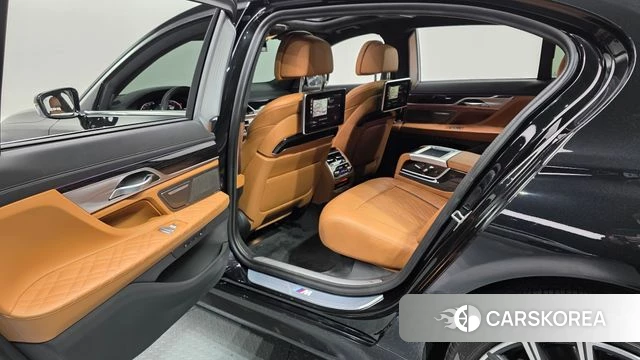 BMW 7 Series (G11) 2021 Черный из Кореи, фото 3