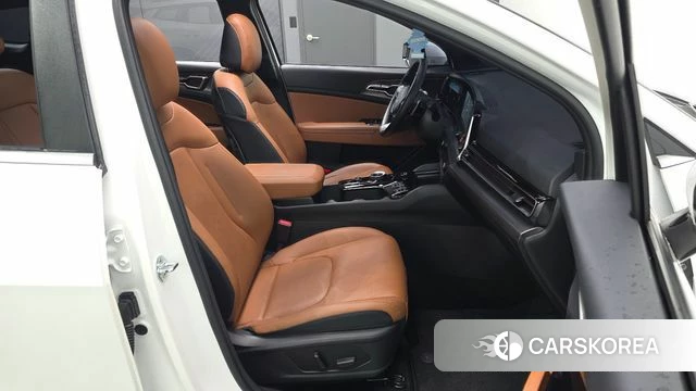 Kia Sportage 5th Generation 2022 Белый из Кореи, фото 3