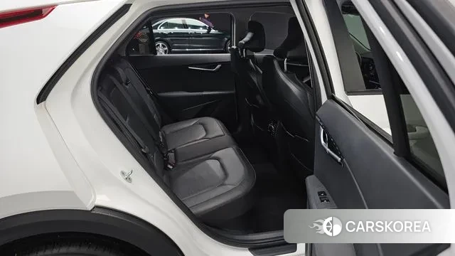 Kia Di Ol Nu Niro 2022 Белый из Кореи, фото 3