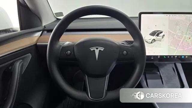 Tesla Model Y 2023 Белый из Кореи, фото 3