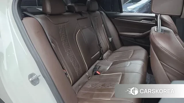 BMW 5 Series (G30) 2020 Белый из Кореи, фото 3