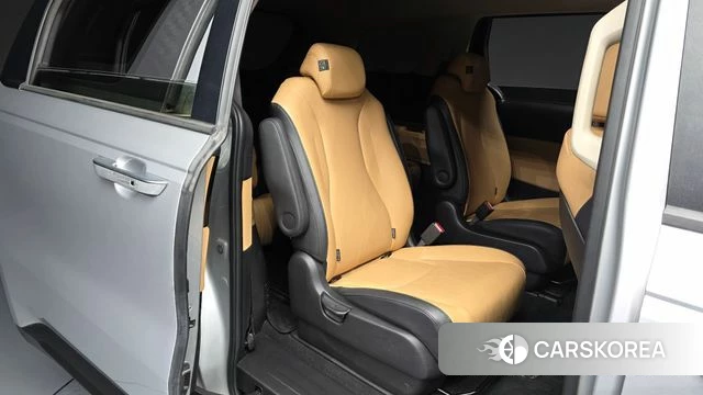 Kia Carnival 4th generation 2021 Серебряный из Кореи, фото 3