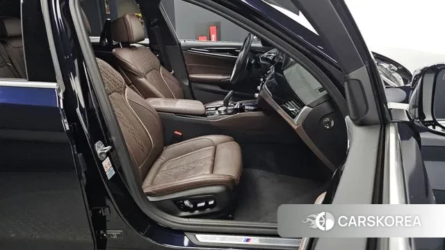 BMW 5 Series (G30) 2019 Синий из Кореи, фото 3