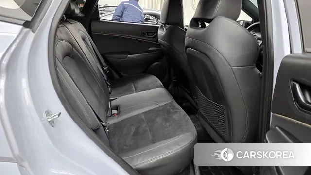 Hyundai The New Kona 2021 Светло-серебряный цвет из Кореи, фото 3