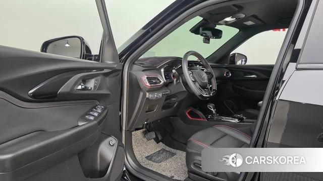 Chevrolet (GM Daewoo) Trailblazer 2021 Черный из Кореи, фото 3