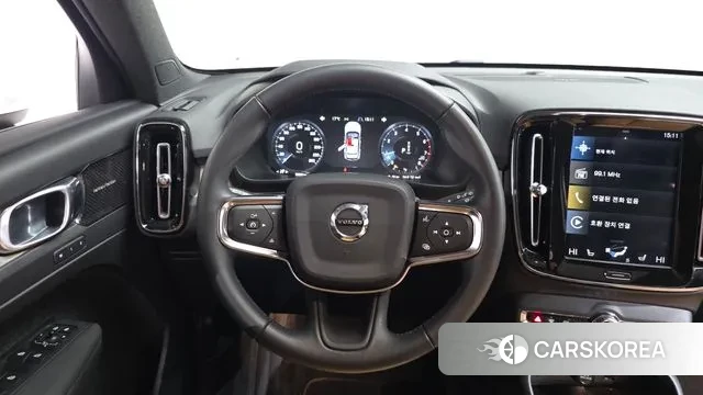 Volvo XC40 2019 Белый из Кореи, фото 3