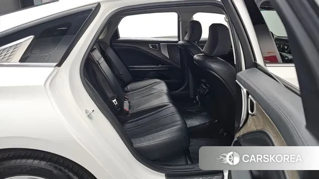 Kia K8 2023 Белый из Кореи, фото 3