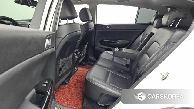 Kia Sportage 4th Generation 2018 Белый из Кореи, фото 3