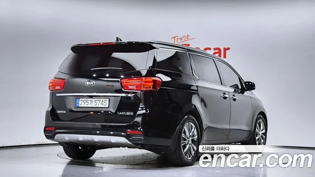 Kia The New Carnival 2018 Черный из Кореи, фото 3