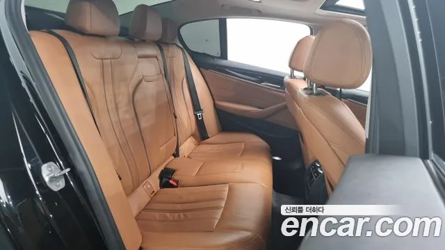 BMW 5 Series (G30) 2018 Черный из Кореи, фото 3