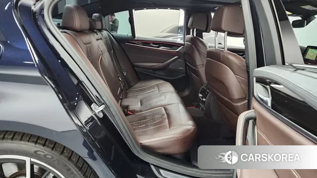 BMW 5 Series (G30) 2022 Черный из Кореи, фото 3