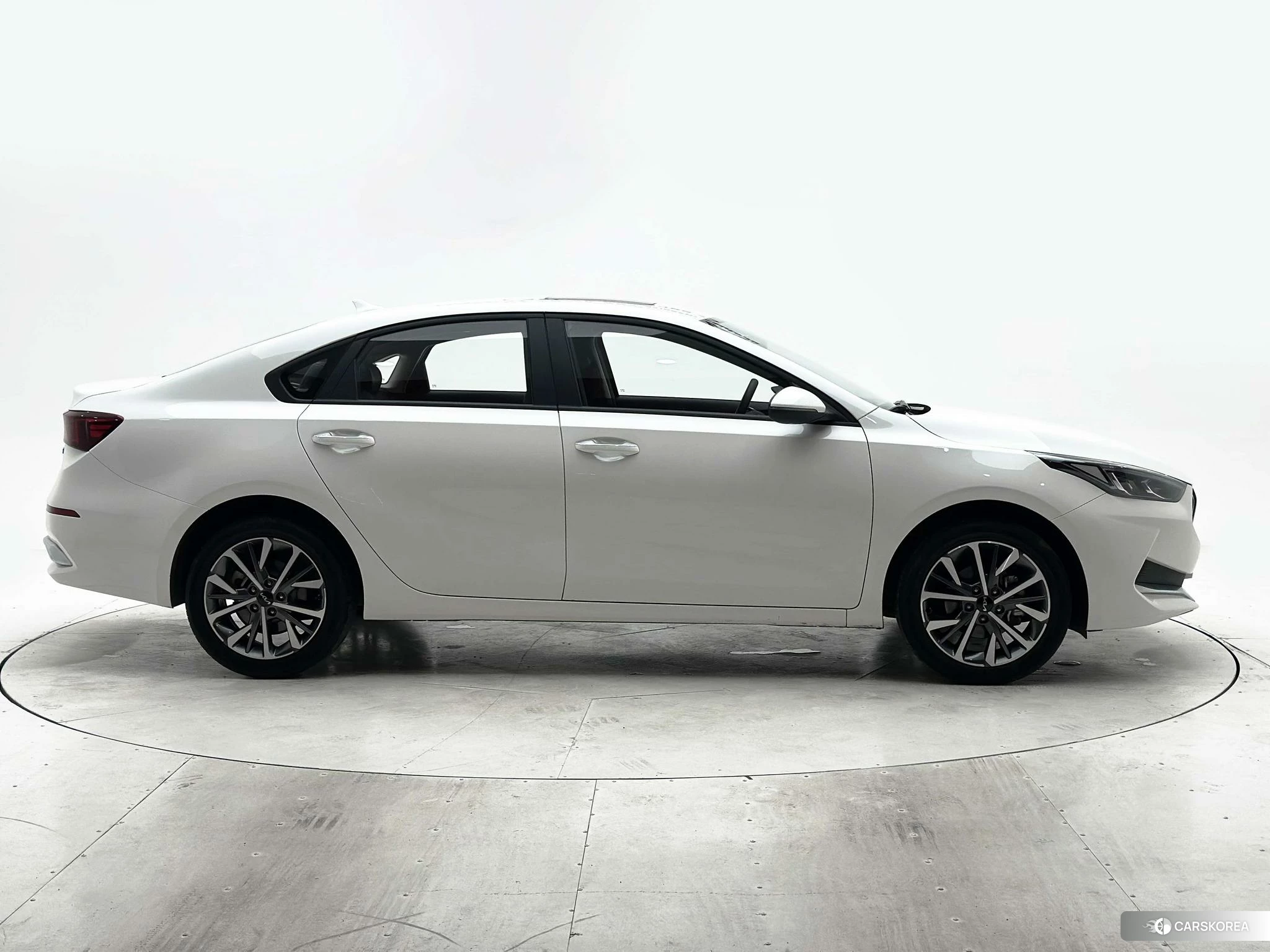 Kia K3 2021 Белый из Китая, фото 3