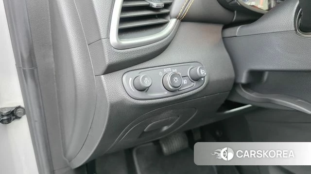 Chevrolet (GM Daewoo) The New Trax 2020 Белый из Кореи, фото 3