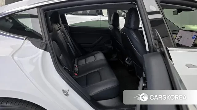 Tesla Model 3 2020 Белый из Кореи, фото 3