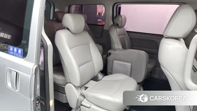 Hyundai The New Grand Starex 2018 Серебряный из Кореи, фото 3