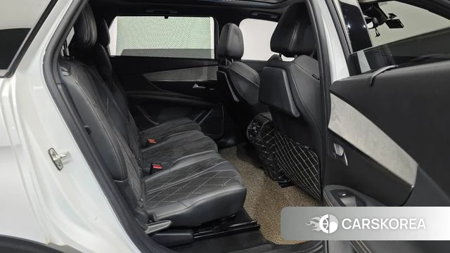 Peugeot 5008 second generation 2021 Белый из Кореи, фото 3