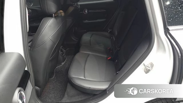 Mini Cooper Clubman 2023 Белый из Кореи, фото 3