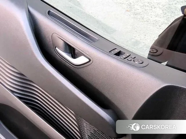 Hyundai Staria 2024 Черный из Кореи, фото 3