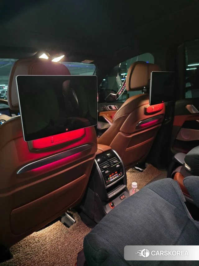 BMW X7 (G07) 2023 Черный из Кореи, фото 3