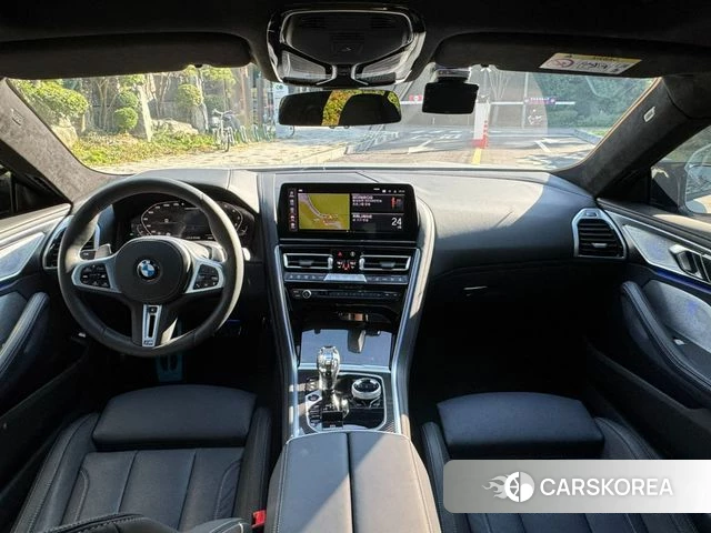 BMW 8 Series (G15) 2025 Белый из Кореи, фото 3