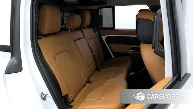 Land Rover Defender (L663) 2023 Белый из Кореи, фото 3