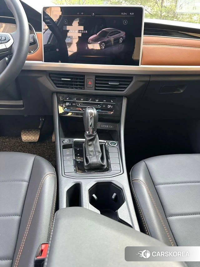 Volkswagen Bora 2022 Белый из Китая, фото 3