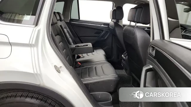 Volkswagen Tiguan second Generation 2021 Белый из Кореи, фото 3