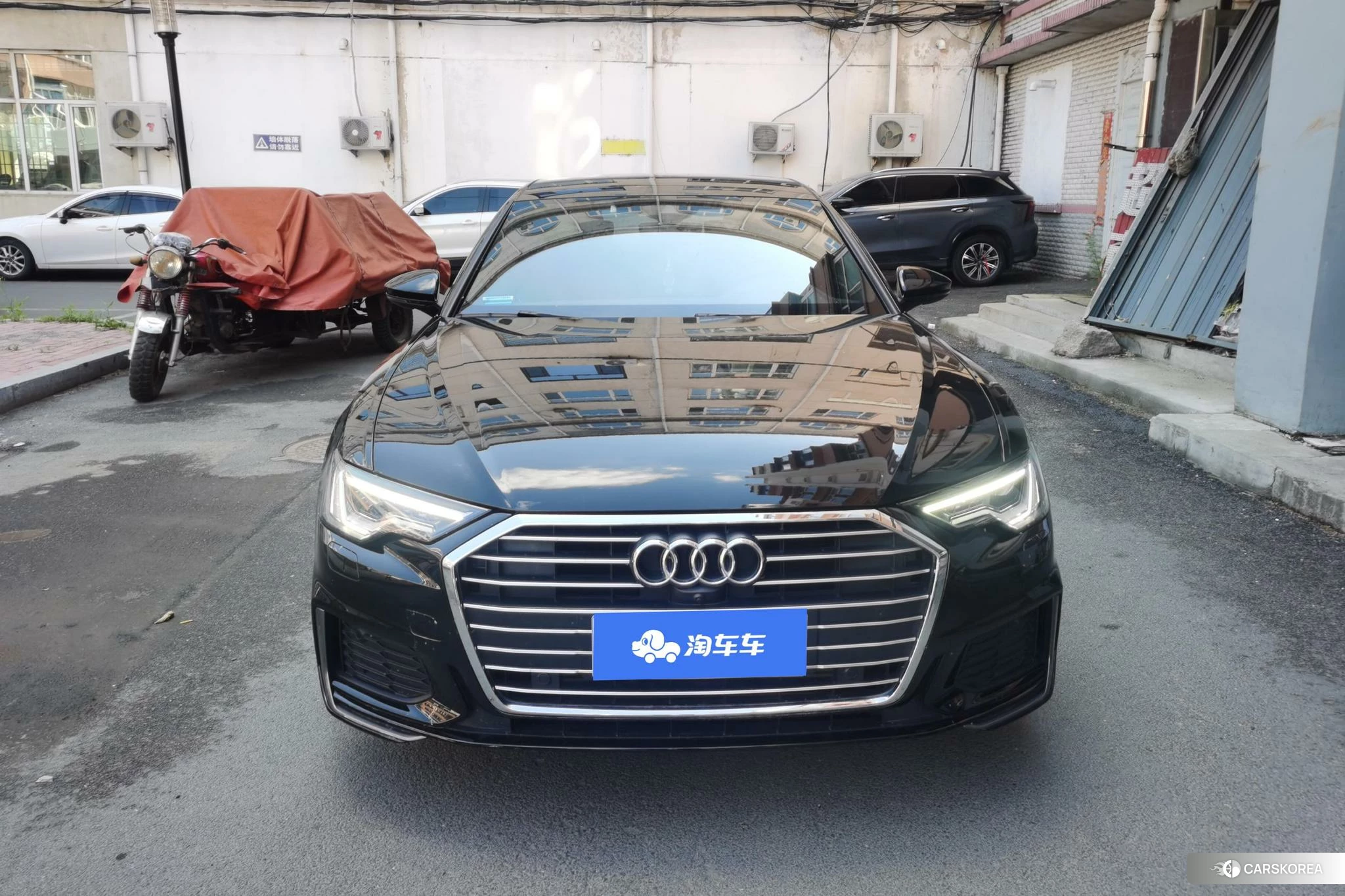 Audi A6L 2021 Черный из Китая, фото 3