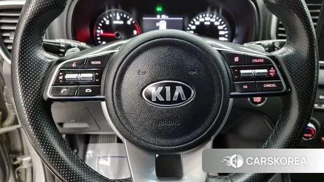 Kia Sportage The Bold 2021 Серебристо-серый из Кореи, фото 3