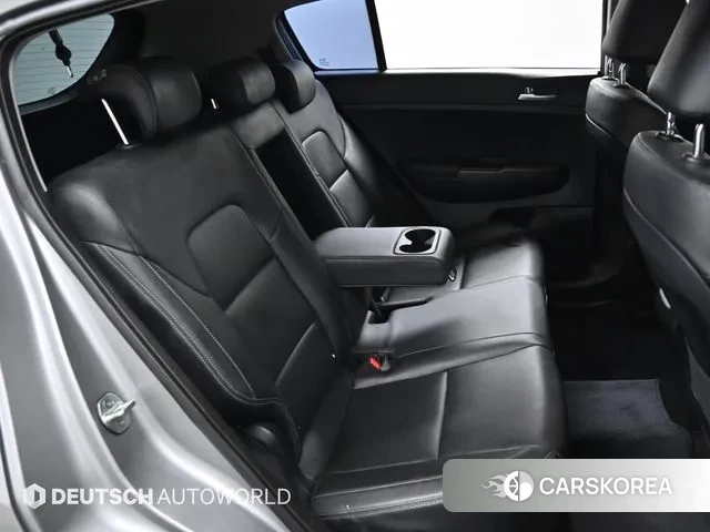 Kia Sportage The Bold 2021 Серебряный из Кореи, фото 3