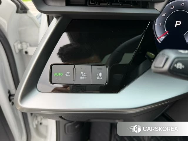 Audi A3 2023 Белый из Китая, фото 3
