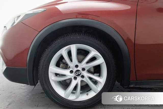 Infiniti QX30 2018 Красный из Китая, фото 3