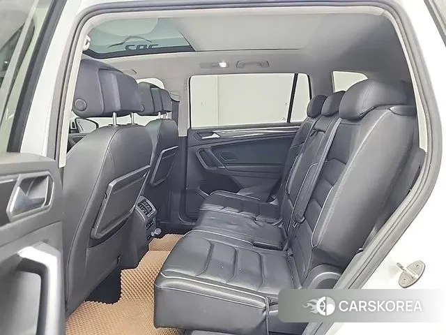 Volkswagen Tiguan Allspace 2020 Белый из Кореи, фото 3