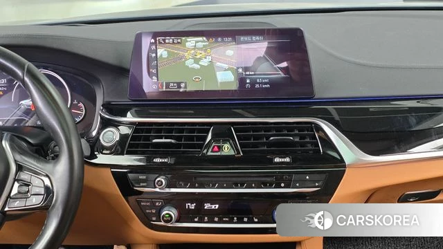 BMW 5 Series (G30) 2018 Серый из Кореи, фото 3