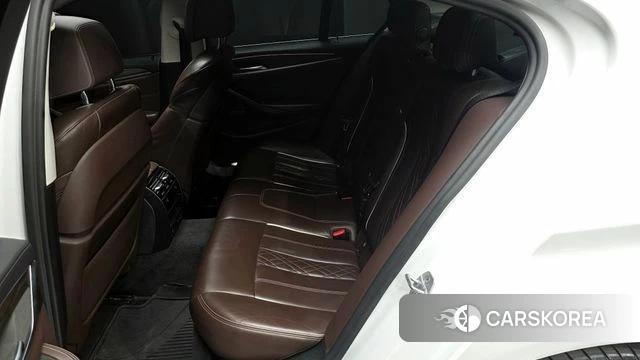 BMW 5 Series (G30) 2020 Белый из Кореи, фото 3