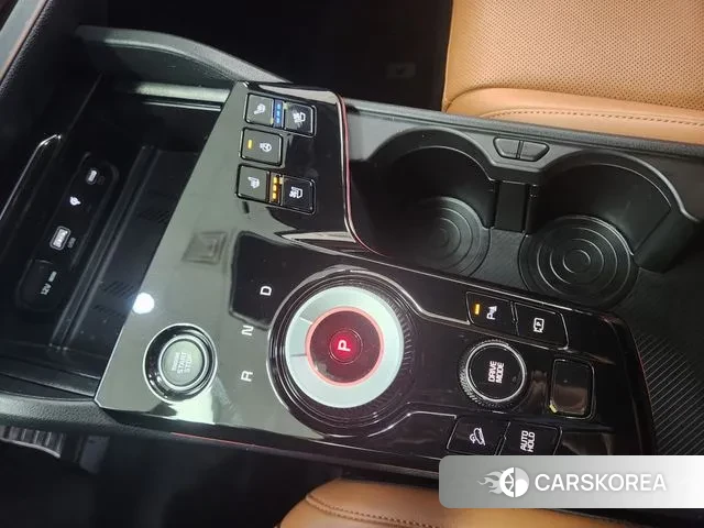 Kia Sportage 5th Generation Hybrid 2023 Белый из Кореи, фото 3