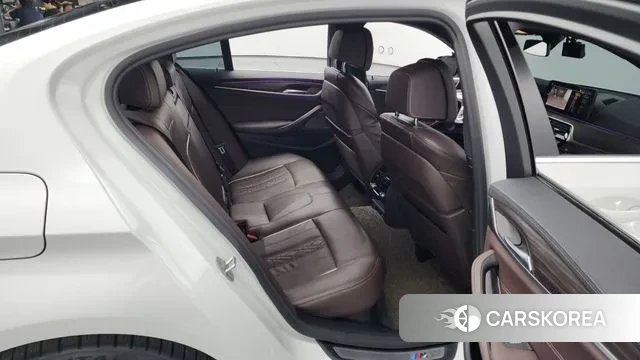 BMW 5 Series (G30) id 3023604 из Кореи 3