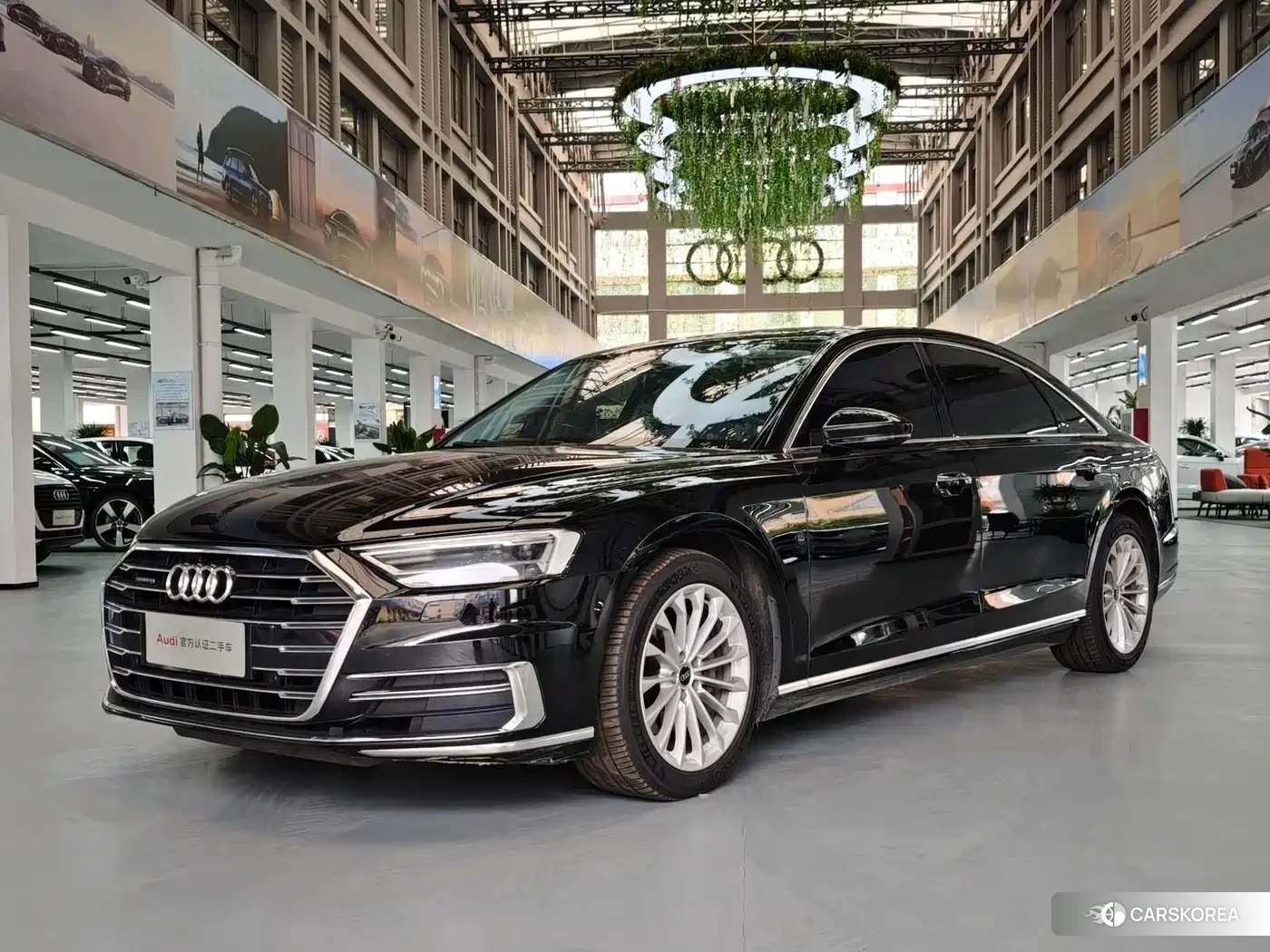 Audi A8 2022 Черный из Китая, фото 3