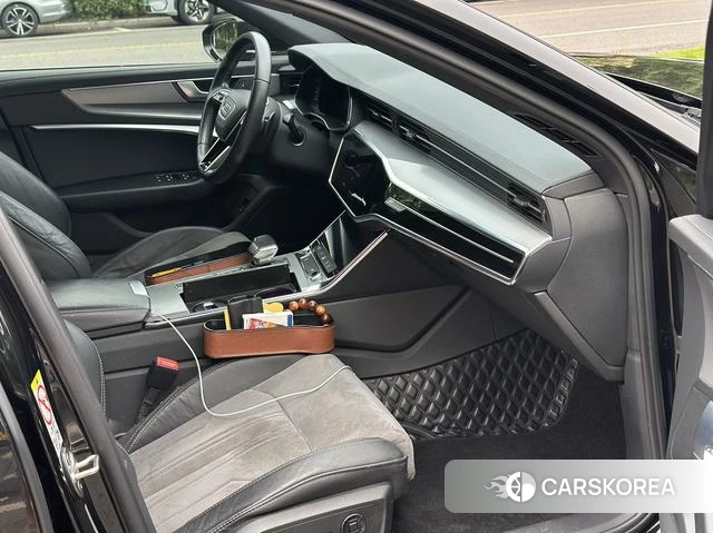 Audi A6L 2021 Черный из Китая, фото 3