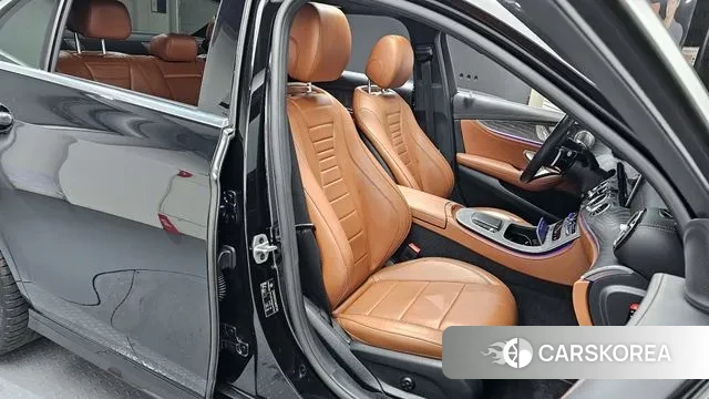 Mercedes-Benz E-Class W213 2021 Черный из Кореи, фото 3