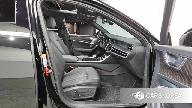 Audi A6 (C8) 2022 Черный из Кореи, фото 3