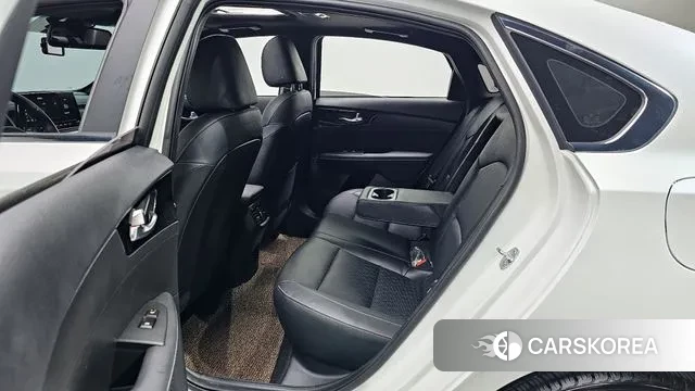 Kia The New K3 2nd generation 2024 Белый из Кореи, фото 3