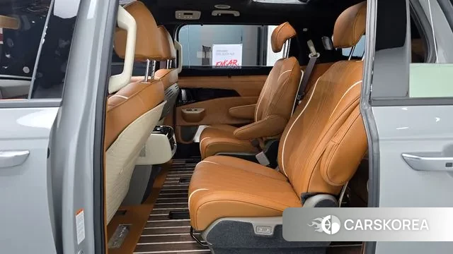 Kia The New Carnival 4th Generation 2024 Серебристо-серый из Кореи, фото 3