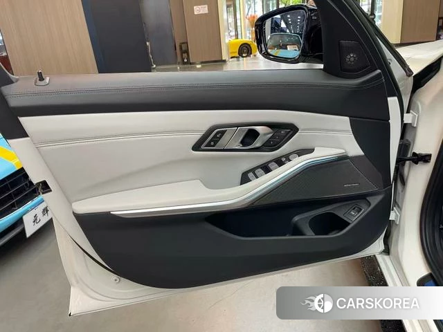 BMW M3 2025 Белый из Китая, фото 3