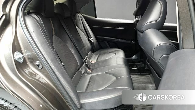 Toyota Camry (XV70) 2018 Коричневый из Кореи, фото 3